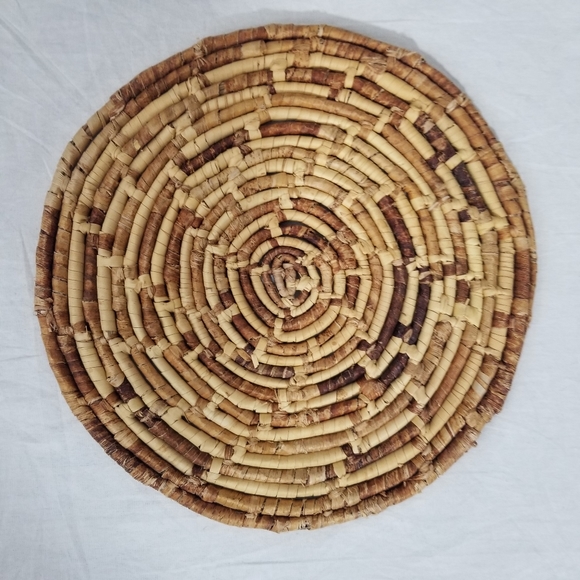 Wooden/wicker round Trivets two - Picture 2 of 11